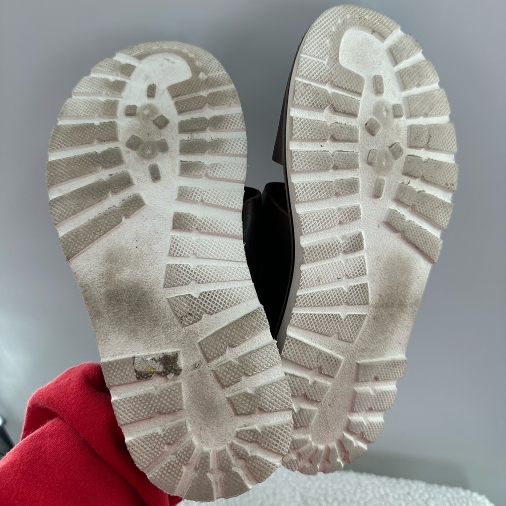 Base London Brown Leather Sandals - Picture 9 of 9